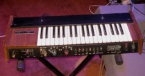 Korg700s-210x110